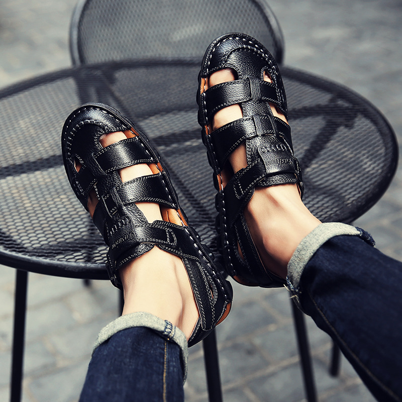 Mens Summer Breathable Sandals Leather Beach Shoes Casual Non-slip Slippers High Quality Loafers Men Sandals 2020