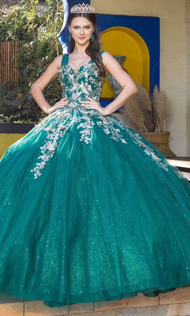 Sparkly Hunter Ball Gown Quinceanera Dresses With Gold Butterfly Lace Appliques Straps Sweetheart Floor length Sequin Prom Sweet 15 Dress For Girls La