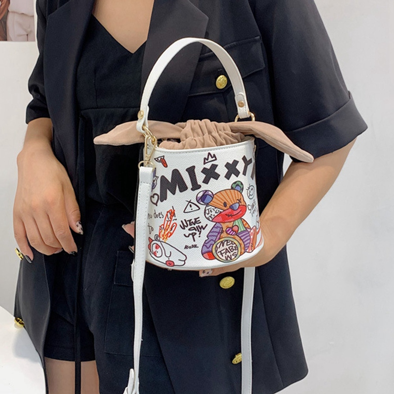 NEW-Bear Pleated Bag Graffiti Pattern Handbag, Match Every Look, Women's Summer Fashion, Minority Style Crossbody Bag