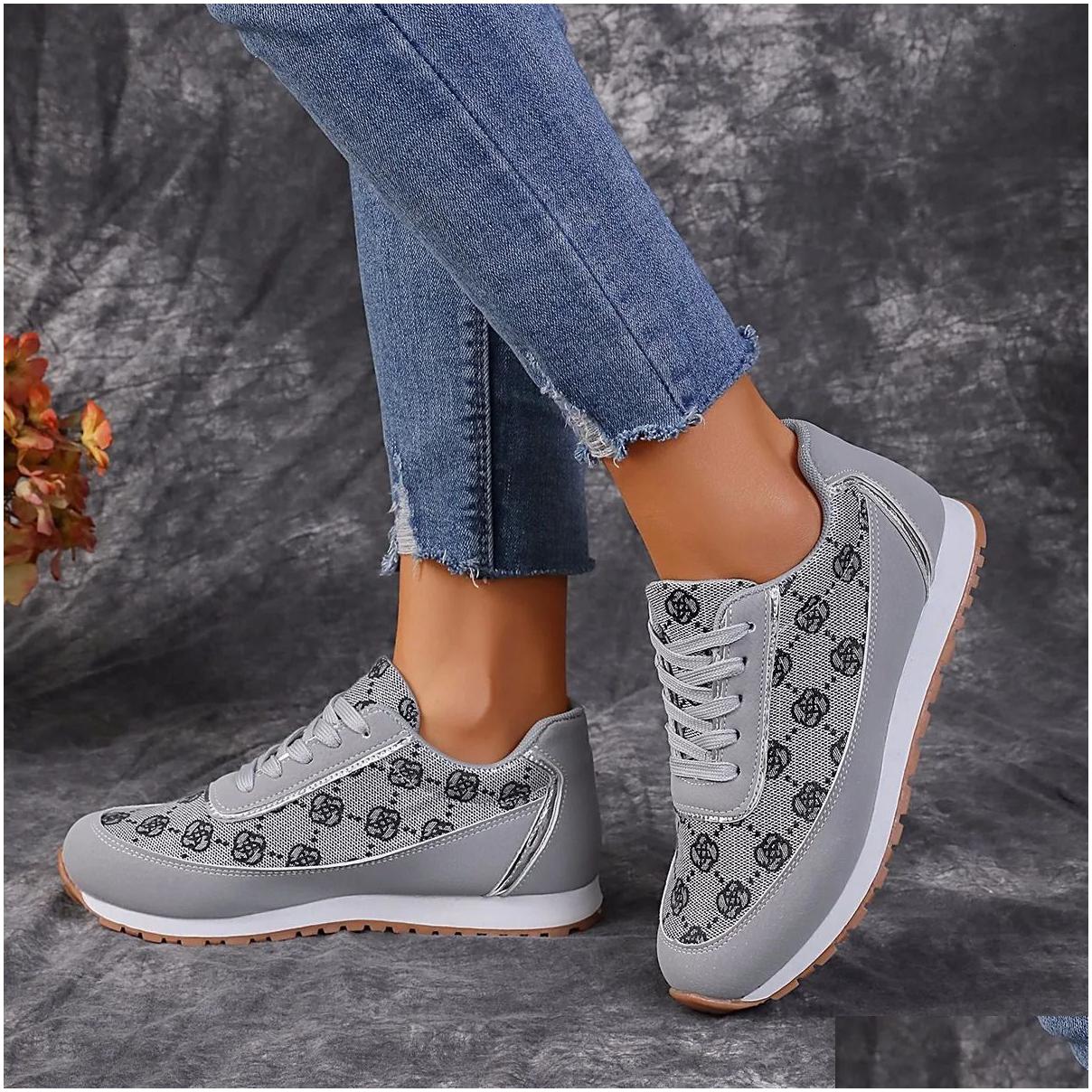 Designer casual shoes gray fashion 2024 autumn and winter sports shoe brand women's khaki Vcanized plus size 42 comfortable shoes