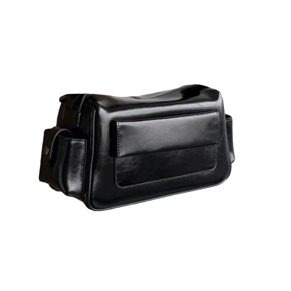 A niche design for college students a large capacity and versatile tote bag a new bag for women to work and commute with a textured one shoulder cross