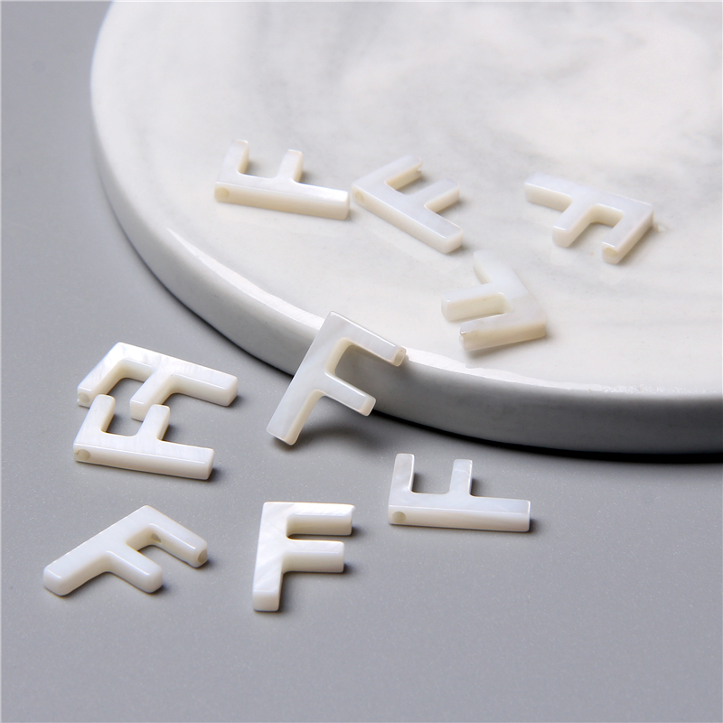 5pcs/lot Hot sale Natural Letter Mother Of Pearl Shell Beads White Inital A-Z Letters Seashell Bead For Jewelry Handmade Making