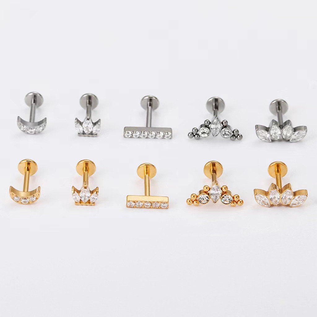 1PC G23 Titanium Piercing Labret Studs Internal Thread Lip Stud Earrings CZ Leaf Crown Helix Cartilage Tragus Piercing Jewelry