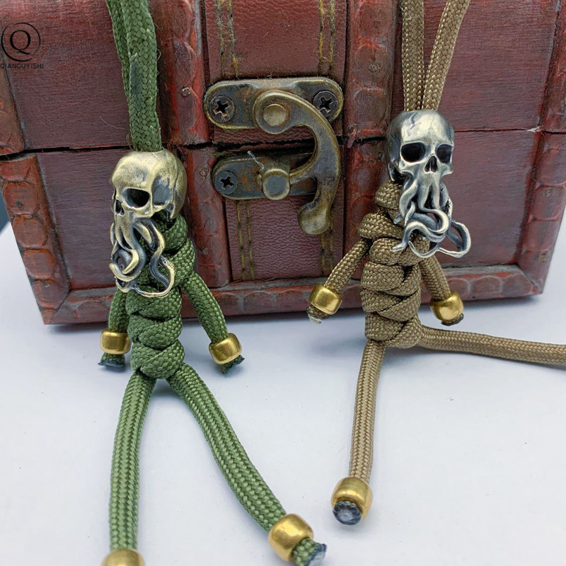 Punk Retro Octopus Skull Head Knife Beads Creative Keychain Pendants Jewelry Umbrella Rope Hangings EDC Outdoor DIY Accessories