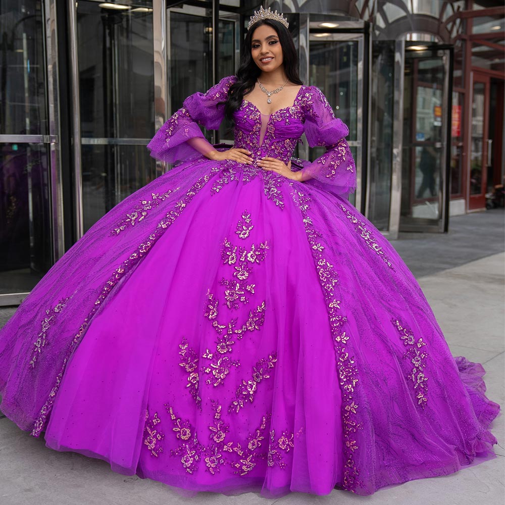 Purple Sequined Ball Gown Quinceanera Dresses With Long Sleeves Lace Appliqued Prom Gowns Plunging Necke Sixteen Sweet 15 Masquerade Dress