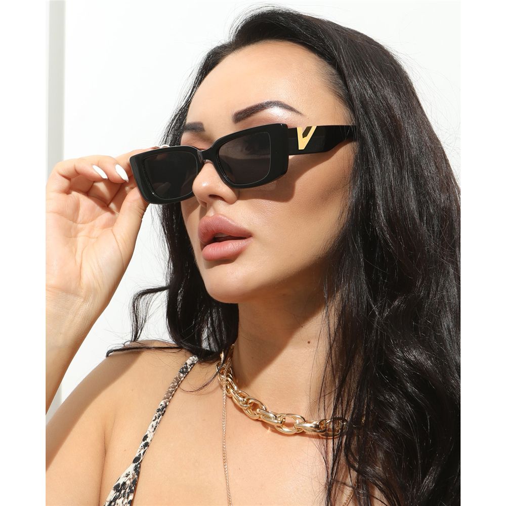 Luxury with Metal Hinges Small Retro Sunglasses for Women Jelly Sunglasses Cat Eye Frame V Sun Glasses
