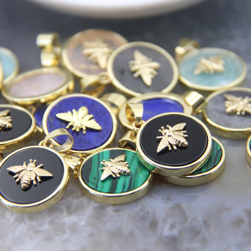 Round Natural Stone Amazonite Black Agates Malachite Paved Bee Pendants Charms Necklace For DIY Jewelry Making Accessories