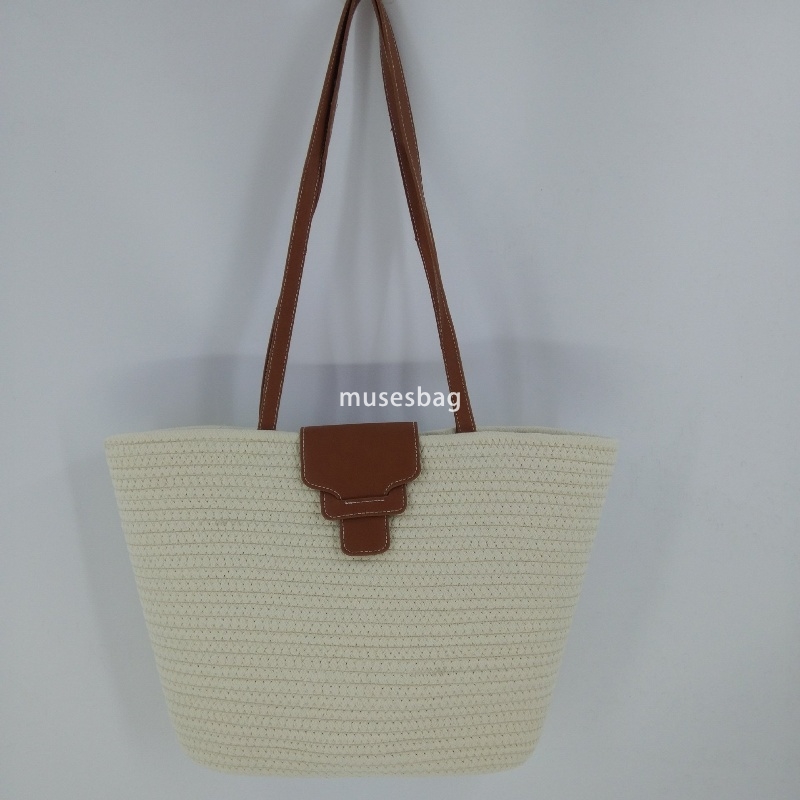 Designer Women's High Quality Classic Retro Practical Woven Cord High Quality Texture Bag Large Capacity One Shoulder Grass Woven Bag Beach Bag L