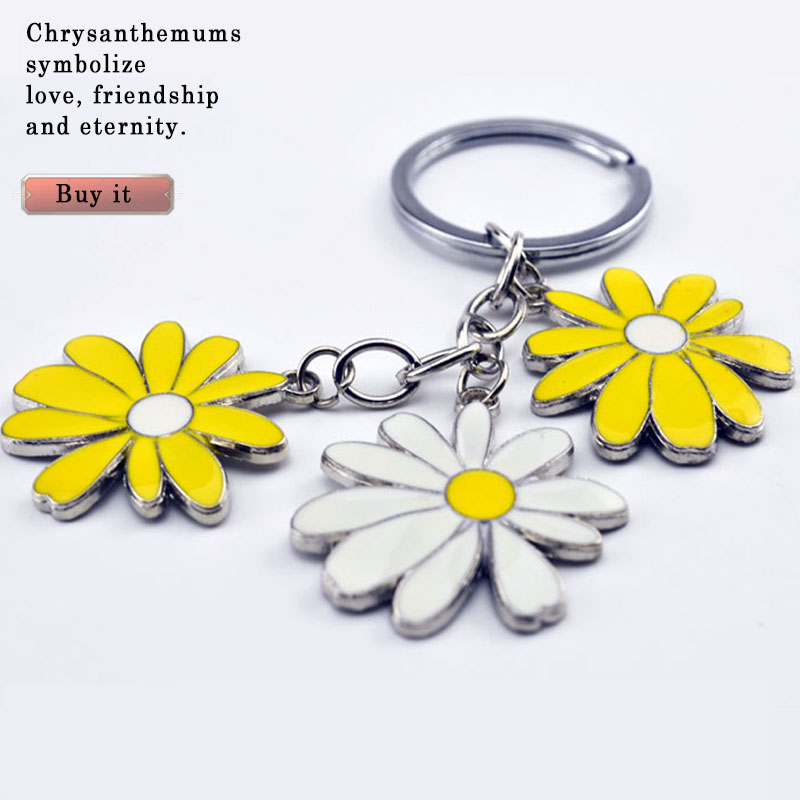 Keychain Cute Keychain Keys Little Daisy DIY Metal Keyring cut Jewelry Bag Zinc Alloy Car Key Ring bag charm Boyfriend Gift