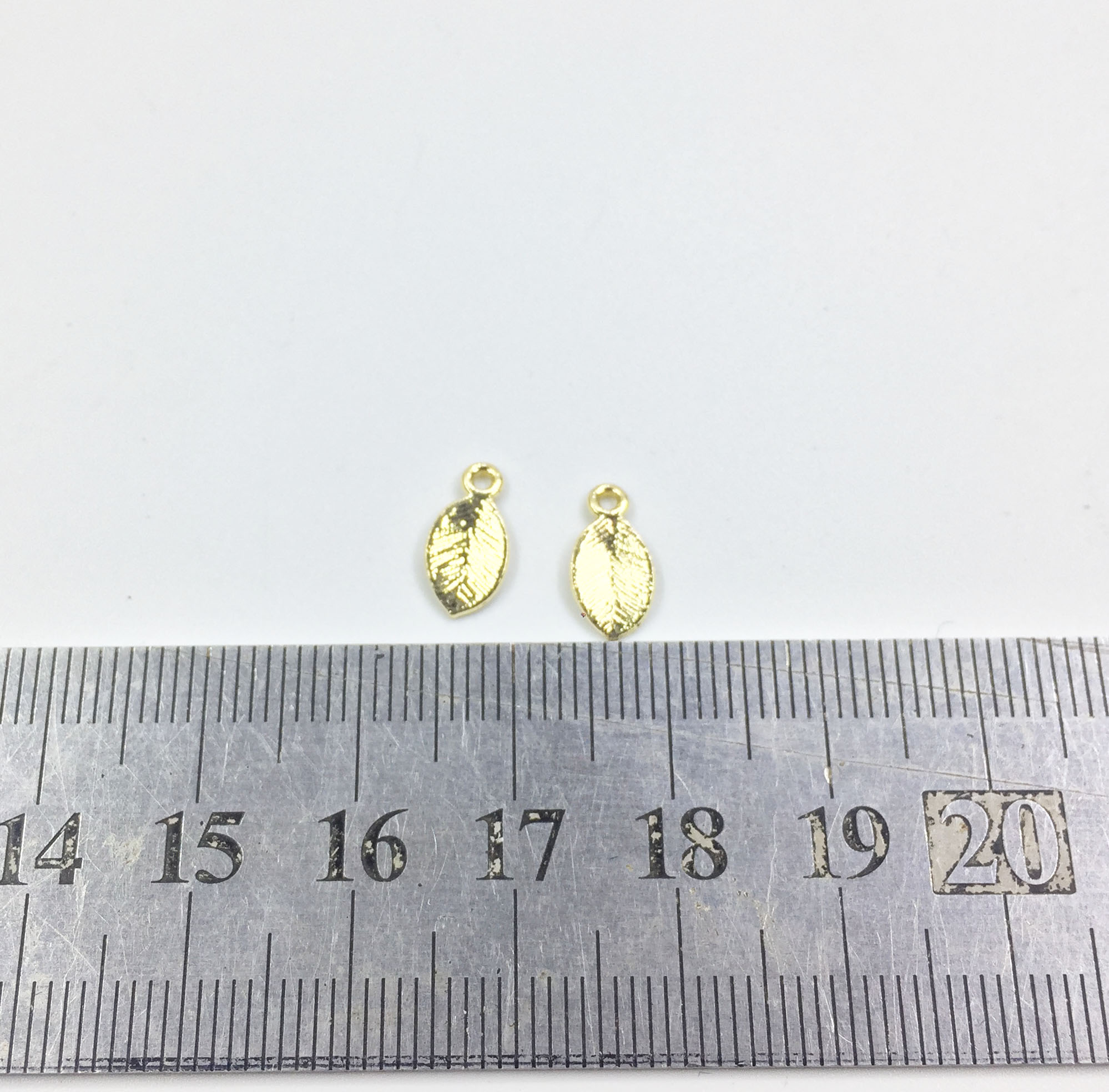 Eruifa Pretty 20pcs Mini Leaf 6*10mm Zinc Alloy Women Charms Wholesales Necklace,Earring Bracelet Jewelry DIY Handmade 2 Colors