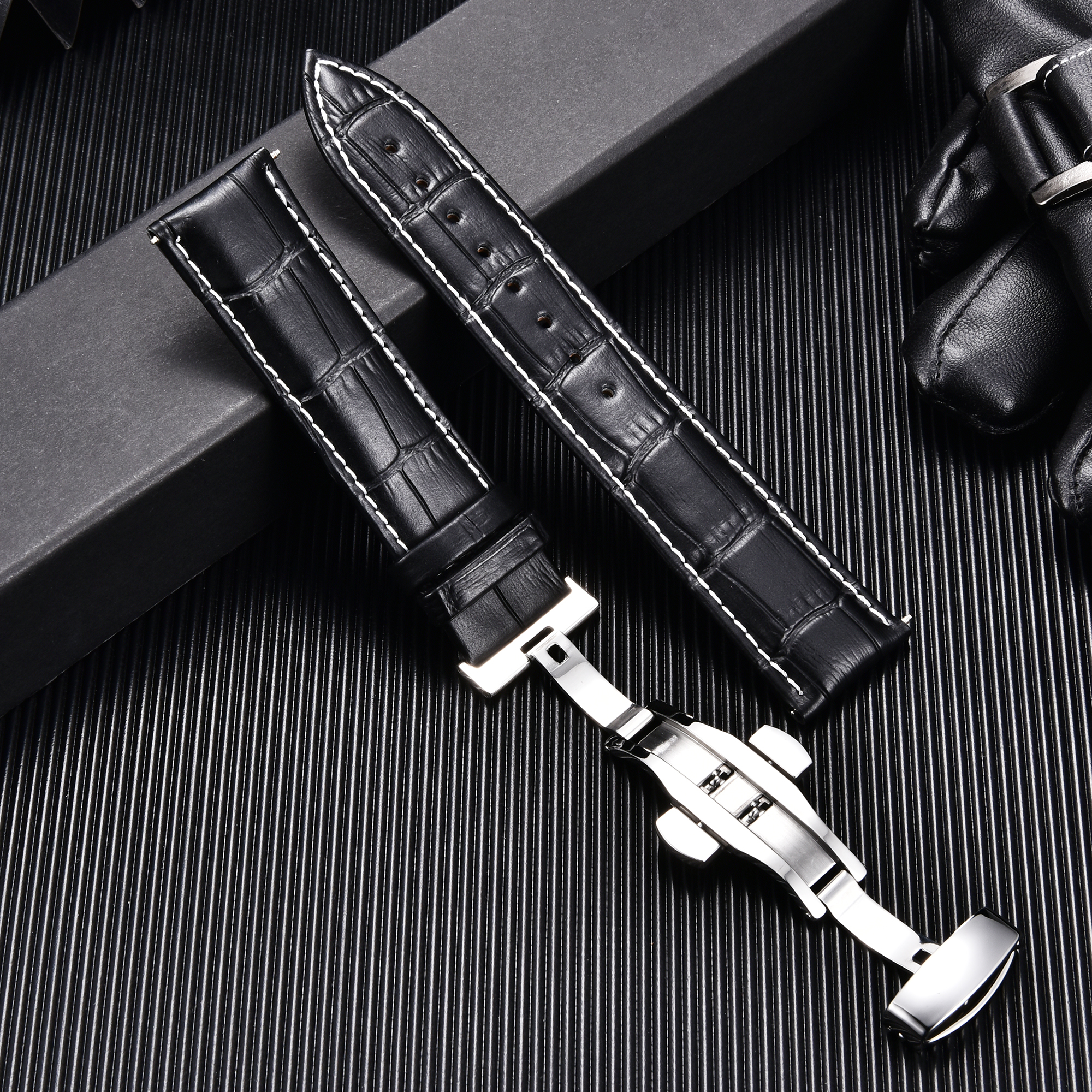 Bamboo Pattern Leather Watch Band Strap with Automatic Butterfly Deployment Clasp 20mm Straps Watch Accessories