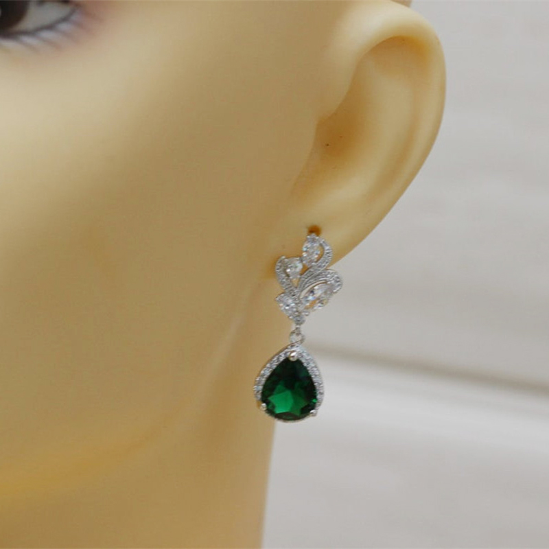 Huitan Vintage Green CZ Dangle Earrings for Party Romantic Women's Accessories Birthday Gift High Quality Luxury Jewelry Bulk