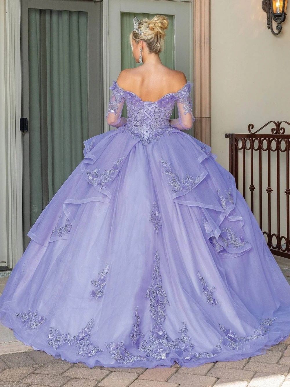 Illusion Quinceanera Dresses Off Shoulder Long Sleeves Ball Gowns 3D Appliques Lace Up Sweep Train Dress For Party Custom Made