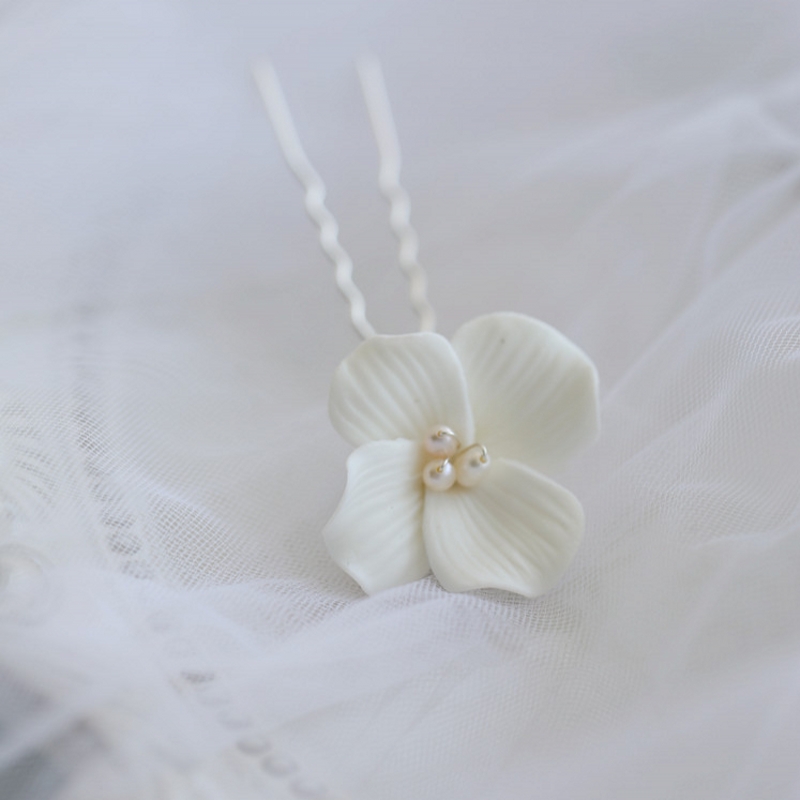 Simple White Ceramic Flower Bridal Hair Clips Pins Pearls Wedding Jewelry Handmade Women Hair Piece