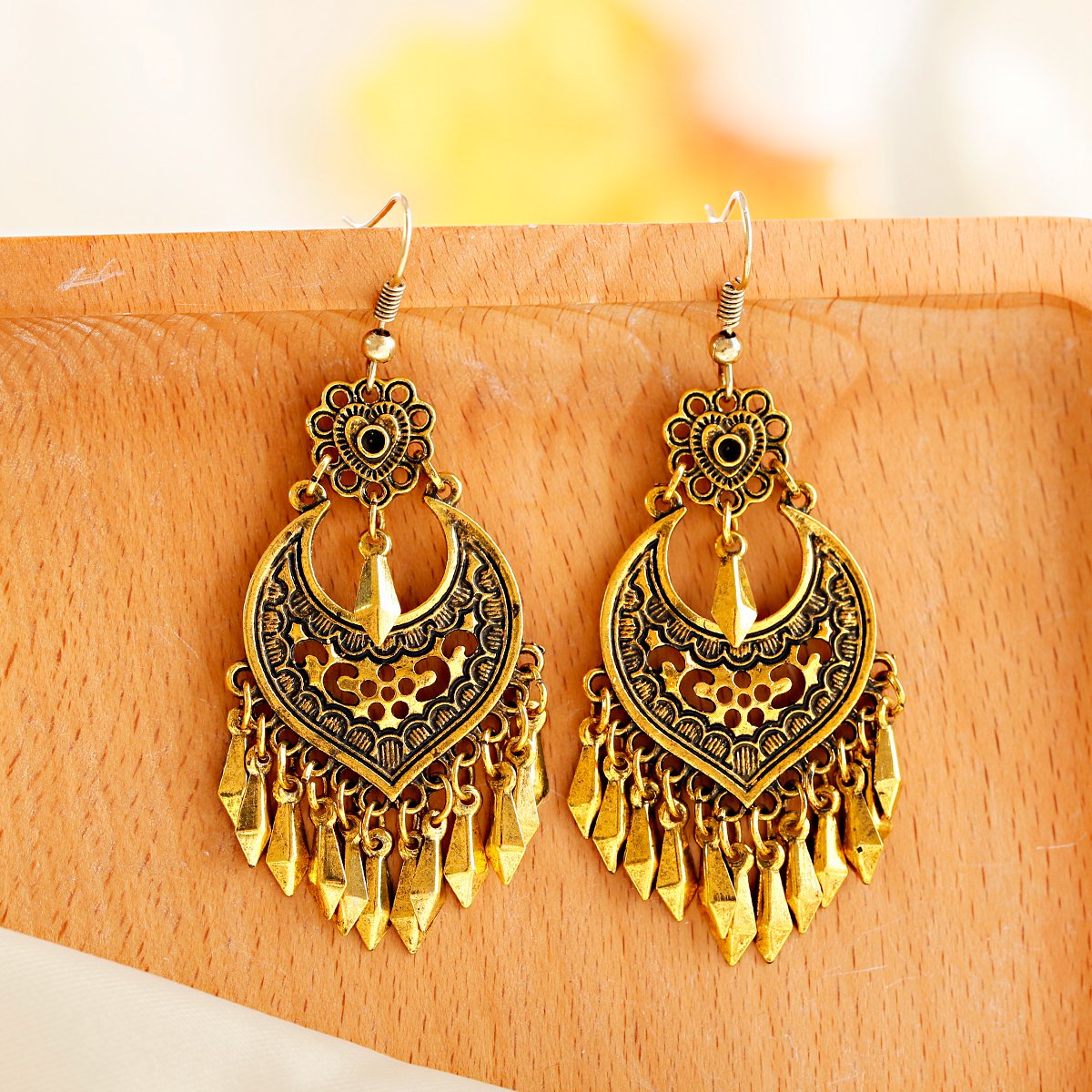 2021 Bohemia Retro Gold Color Earring For Women Gypsy Flower Tassel Dangling Earrings Turk Jhumka Indian Jewelry Gift