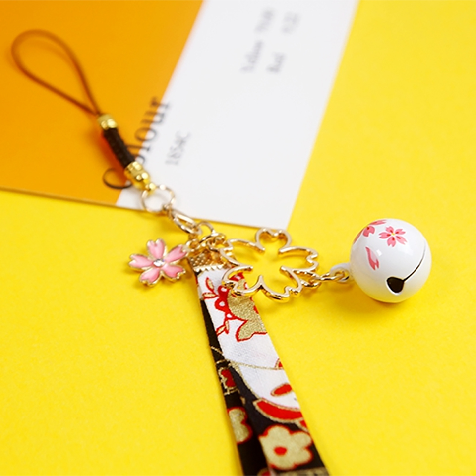 Cute Japanese Maneki Neko Sakura Bell Keychain with Cherry Lanyard Phone Charms Smartphone Strap for iphone Mible Phone Rope