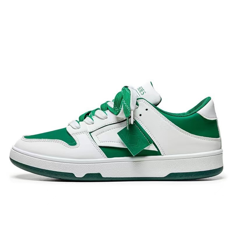 2024 men's shoes spring new white shoes fashion casual sneakers Korean niche trend board shoes