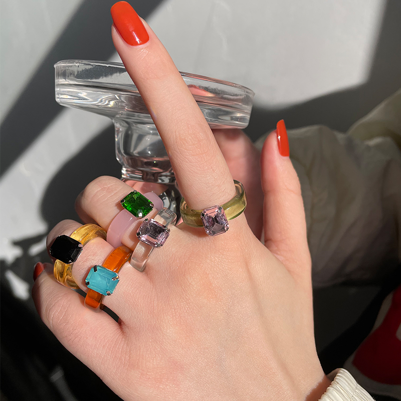HUANZHI 2021 New Transparent Resin Acrylic Rhinestone Colourful Geometric Square Round Rings Set for Women Jewelry Party Gifts