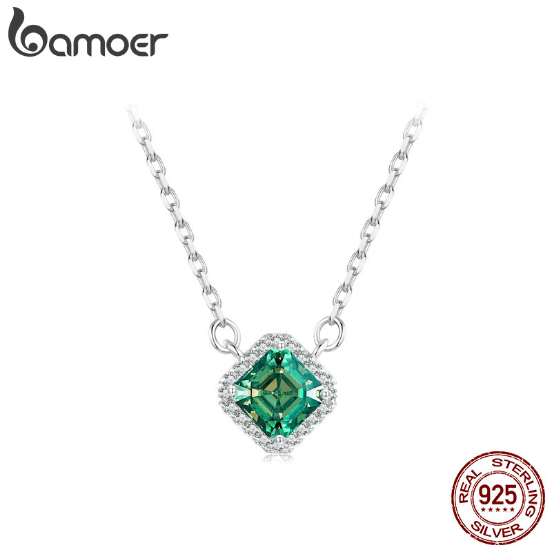 BAMOER Square Green Moissanite 925 Sterling Silver Pendant Necklace 18K White Gold Plated VVS1 Lab Diamond Necklace for Women