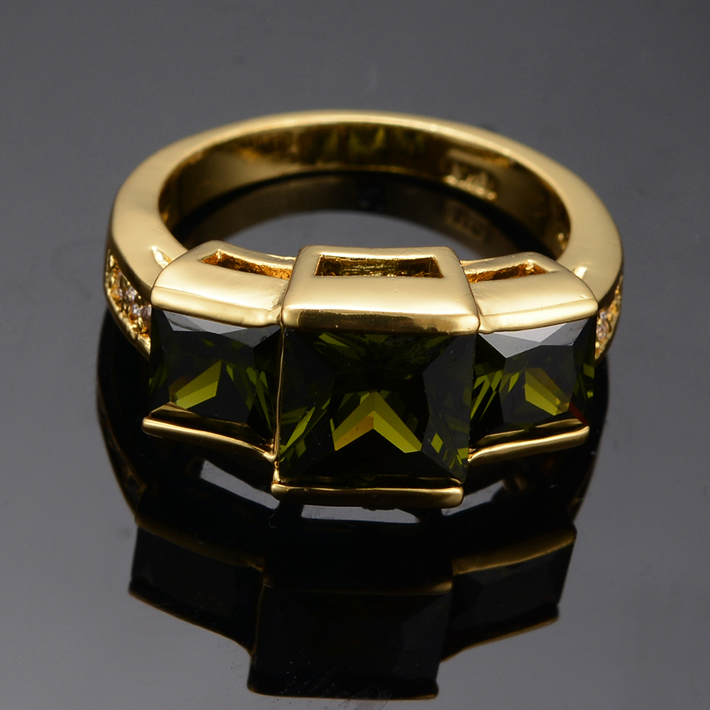Charm Female Olive Green Crystal Stone Ring Yellow Gold Color Wedding Rings For Women Vintage Bride Square Engagement Ring