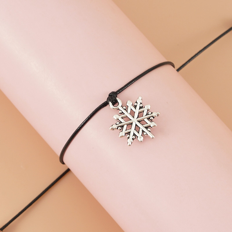 Christmas Theme Braided Rope Bracelet Santa Claus Xmas Tree Alloy Pendant Bracelet Women Kid Gifts Party Jewelry Gifts