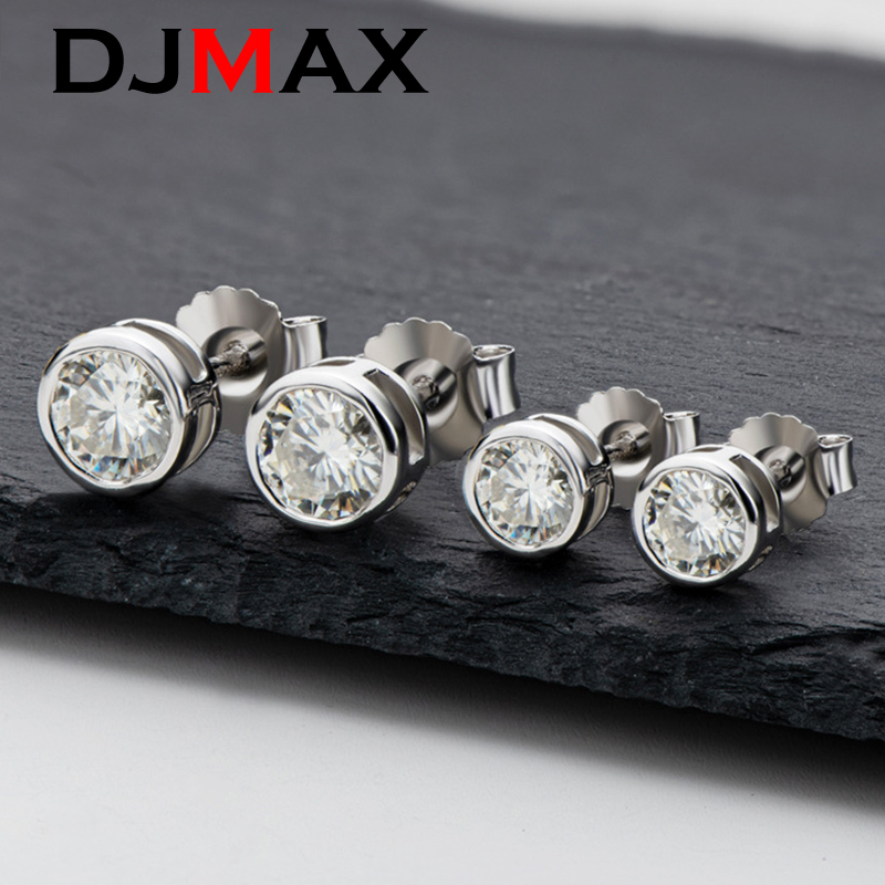 DJMAX Real 0.5/1 Carat D Color Moissanite Diamond Stud Earrings for Women 100% 925 Sterling Silver Sparkling Moissanite Jewelry