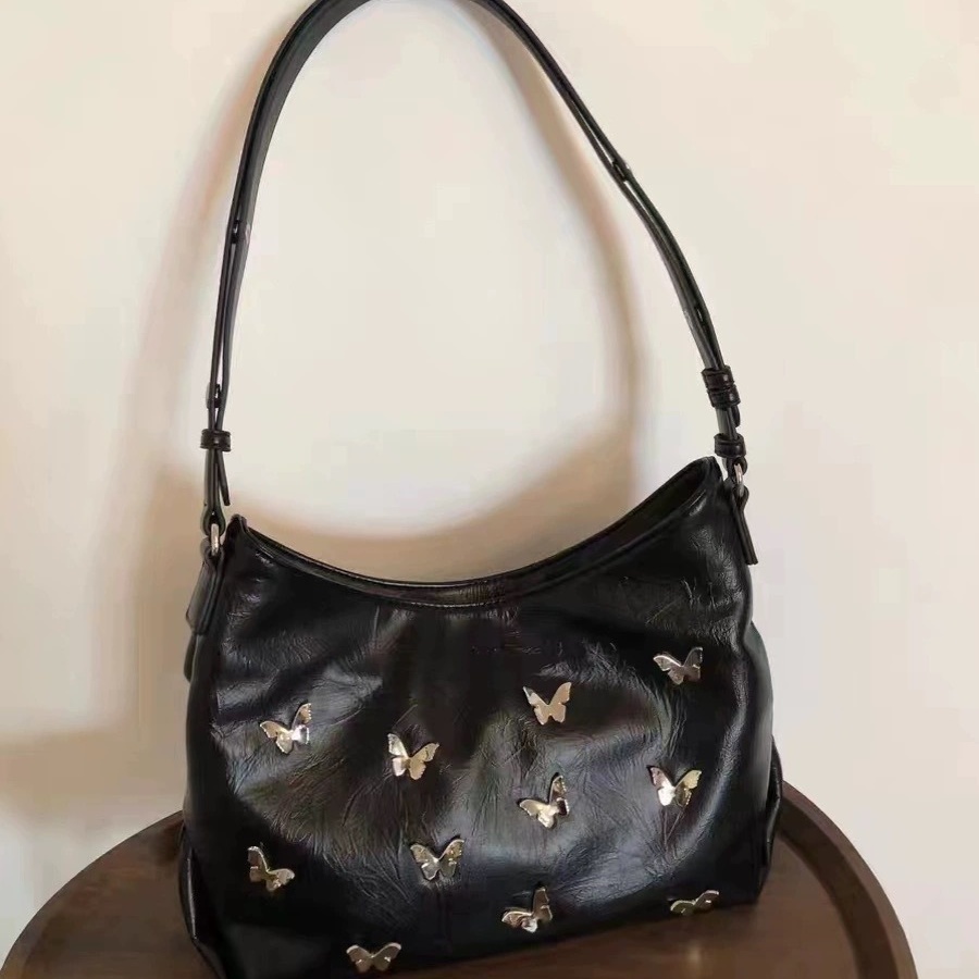 High quality niche spicy cool style three-dimensional butterfly bag new fashionable metal texture handbag light luxury commuting underarm bag
