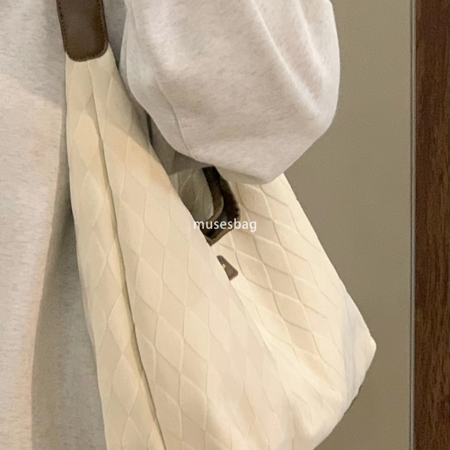 Niche Design Lazy Academy Style Lingge Shoulder Bag Spring/Summer New Large Capacity Student Classroom Tote Bag Niche Bag