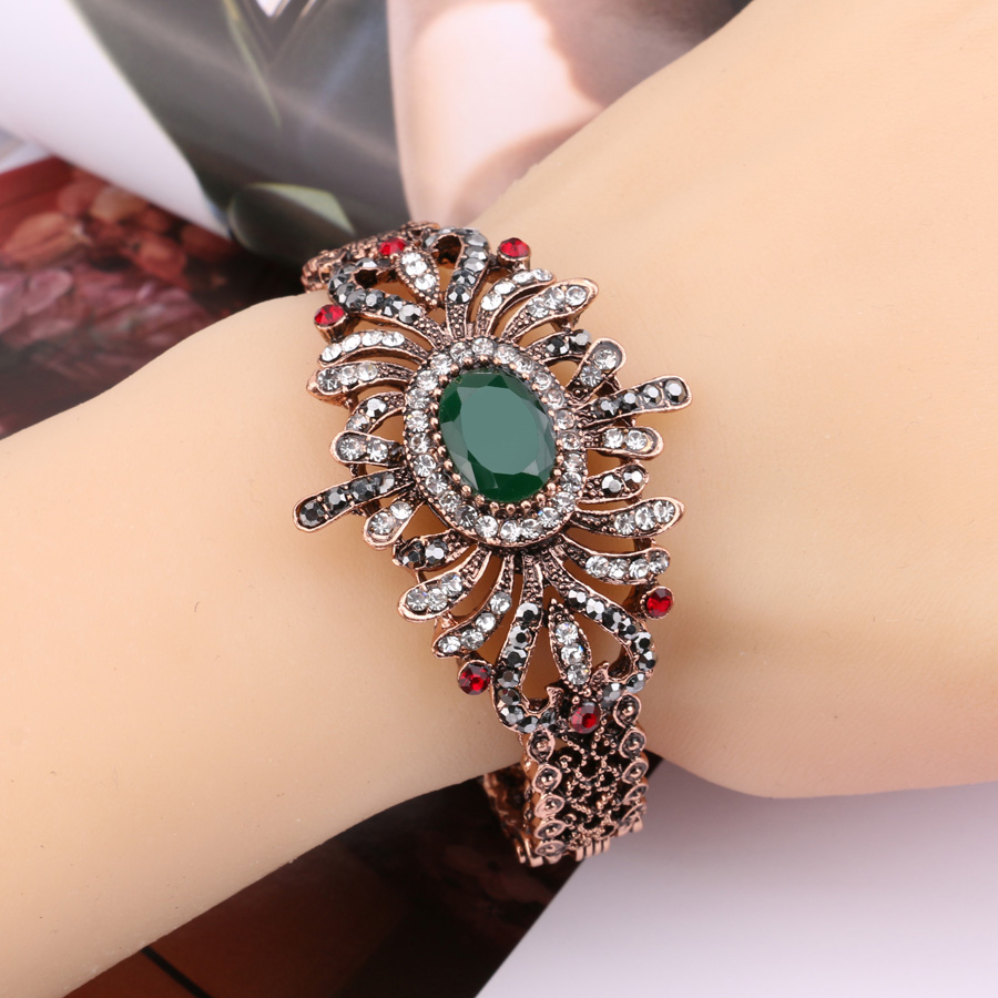 Bohemian Crystal Hollow Flower Wide Bracelets For Women Vintage Antique Gold Color Bangles Indian Jewelry Free Shipping
