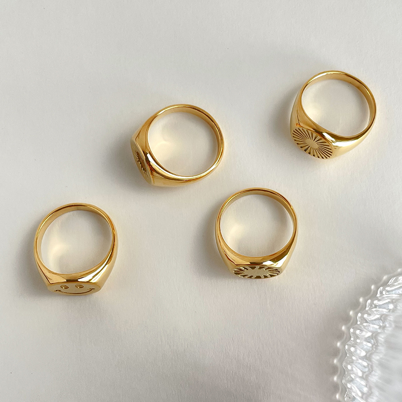 ZJ Street Style Texture Different Style Smile Face Signet Rings for Women Minimalist Statement Flower Sun Ring Everyday Jewelry