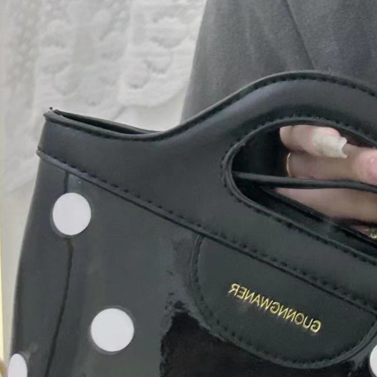 A niche bag for women a new high-end single shoulder bag fashionable crossbody bag casual and versatile portable vegetable basket bag