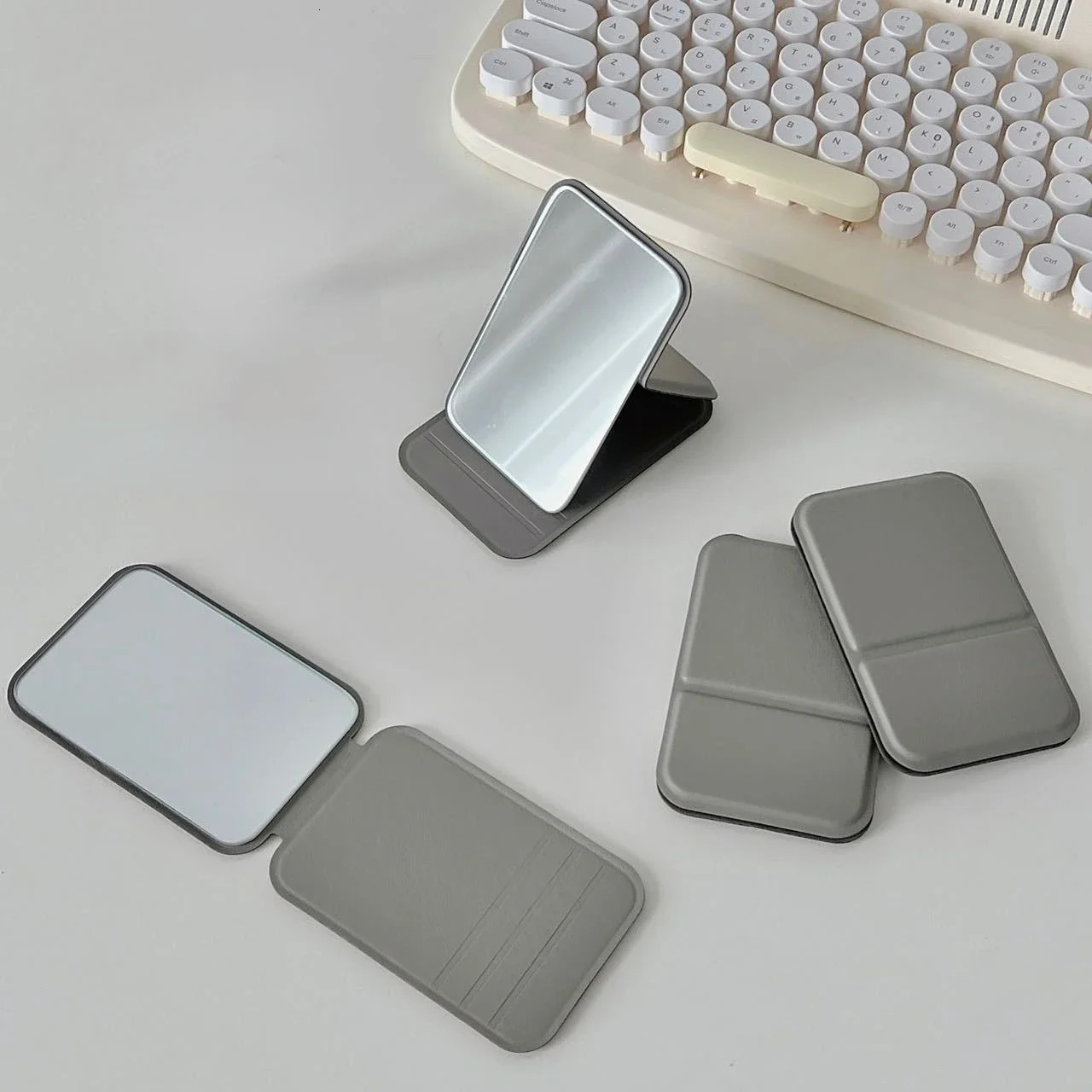 Desktop Solid Color PU Leather Simple Portable Handheld Makeup Foldable Student Compact Cute Pocket Mirror F624-6