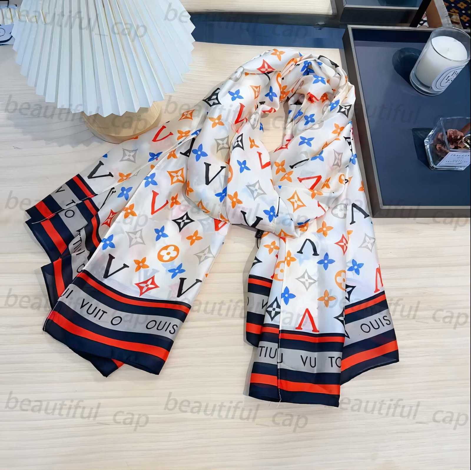 silk designers stole 180*90cm L women letter ring schal men bufanda Scarves head Classic highquality new 2024 Scarf Valentine's Day gift go wo