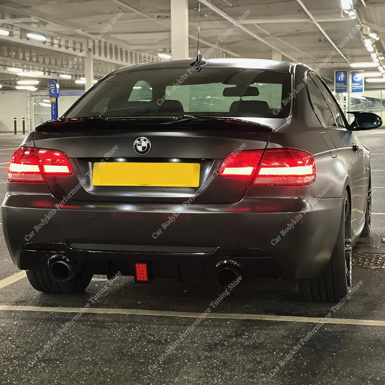 For Bmw E90 E91 E92 E93 Performance Style Rear Diffuser Rear Bumper Lip Splitter With Lamp 320i 320d 325d 330d 335i 05-12 M-Tech