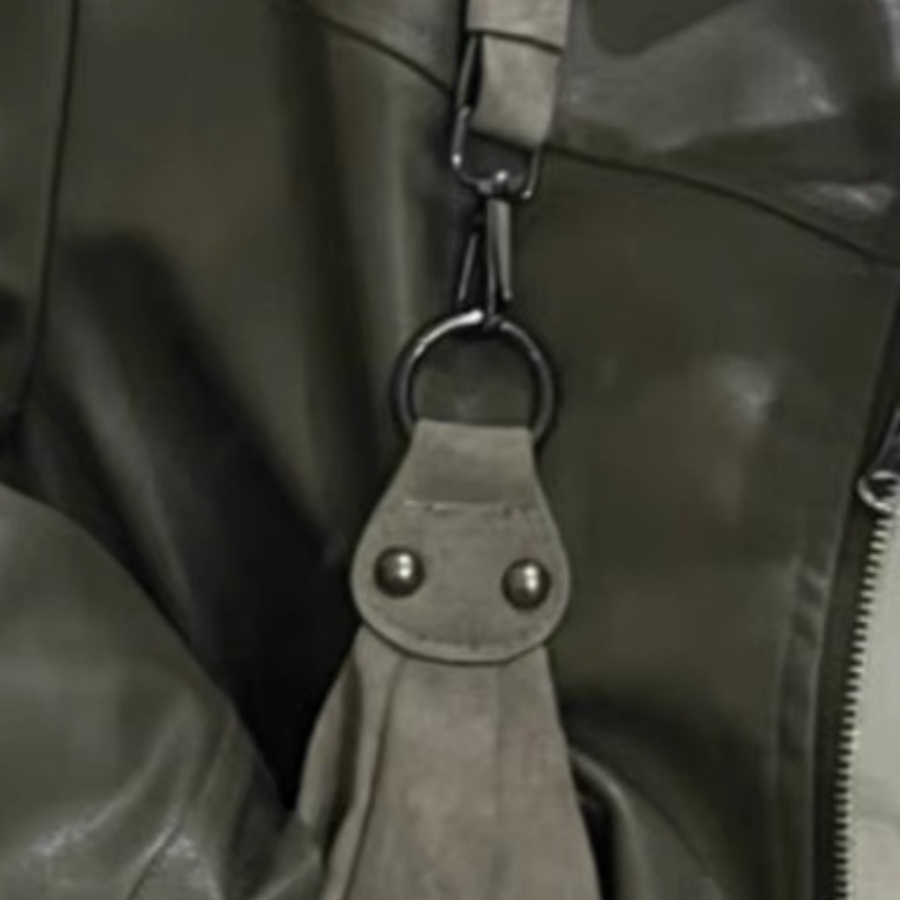 A niche design for autumn and winter new high-capacity bags for women's versatile retro frosted crossbody bags with a textured one shoulder commu