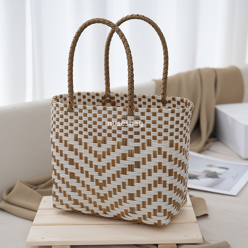Fashionable women's designers weave vintage classic handles scatter flower baskets wedding supplies gift packaging baskets handheld niche love wo