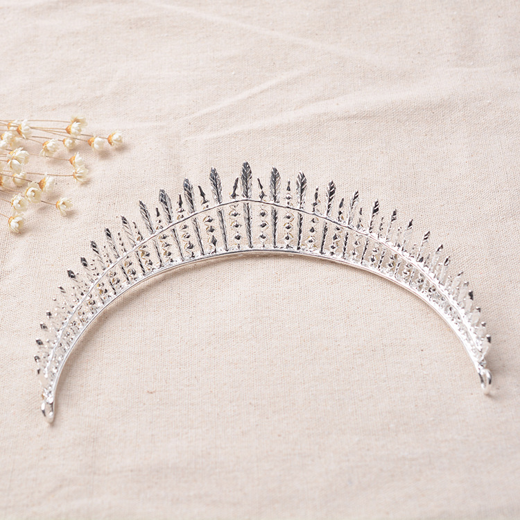 Gorgeous Silver Color Crystal Bridal Tiaras Crown Rhinestone Pageant Bridal Wedding Accessories Headpiece Headband Wedding Tiara