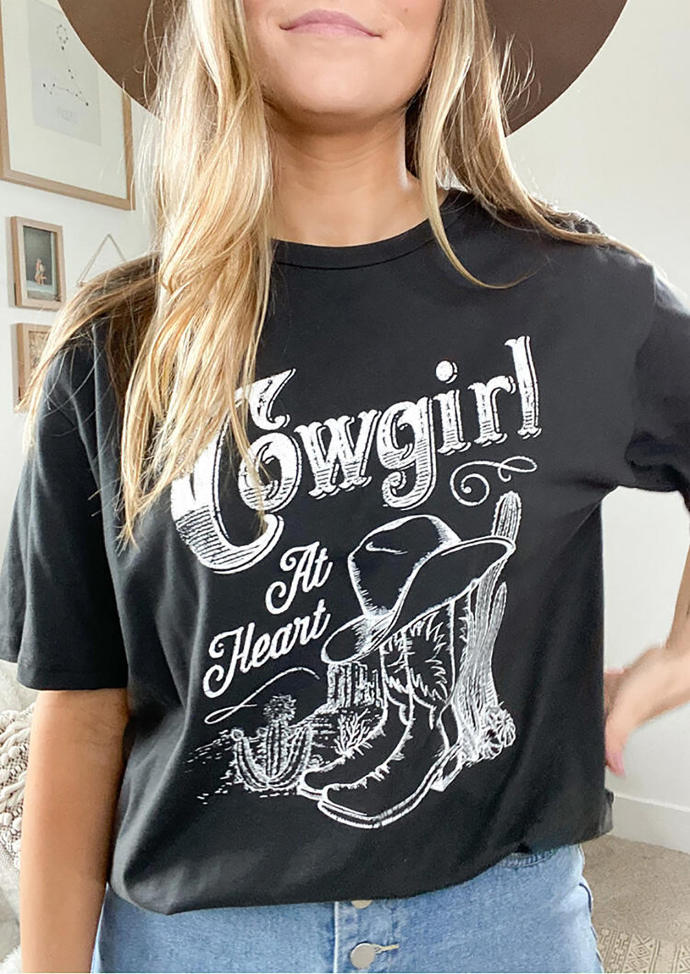 Cowgirl At Heart Print Summer Women Harajuku Tshirts Cute Cactus Hat Riding Boots Graphic Tops Female Aesthetic Clothes Tees