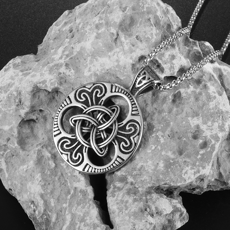 Vintage Celtic Knot Magic Reversible Pendant Nordic Irish Knot Trinity Necklace Men's Charm Nordic Jewelry Gift