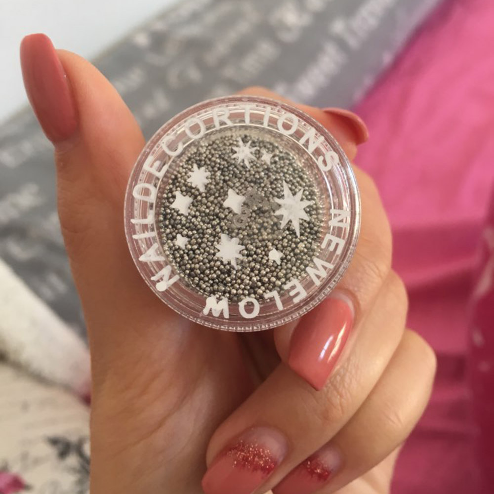1 Jar Caviar Small Beads Glass Rhinestone Nail Charms 0.6-1mm Nail Crystal Glass Tiny Beads Gems For DIY Nail Art Decorations