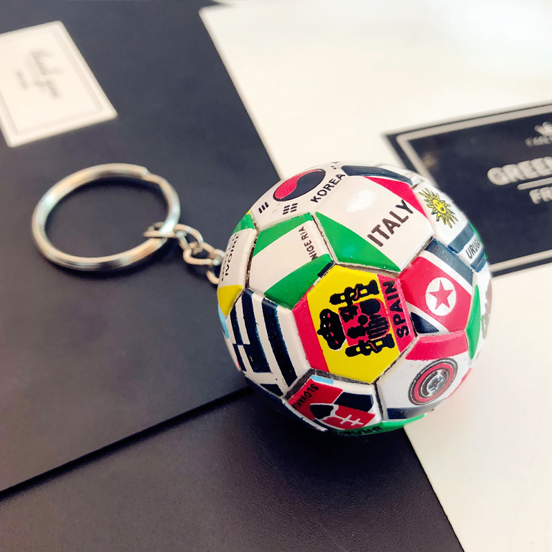 New World Flag Football Keychain Country Soccer Club Fans Keyring Car Key Chains Souvenir Bag Pendant Accessories Gifts K2114