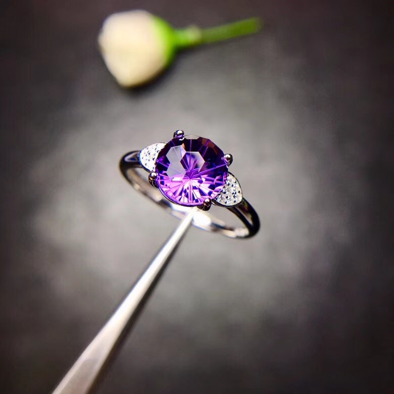 Natural amethyst ring, 925 silver, the price is suitable, shop promotional products