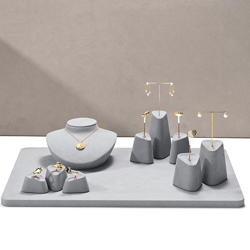 Ciyye High End Gray Microfiber Jewelry Display Props for Ring Necklace Counter Window Display Portrait Jewelry Display Stand New