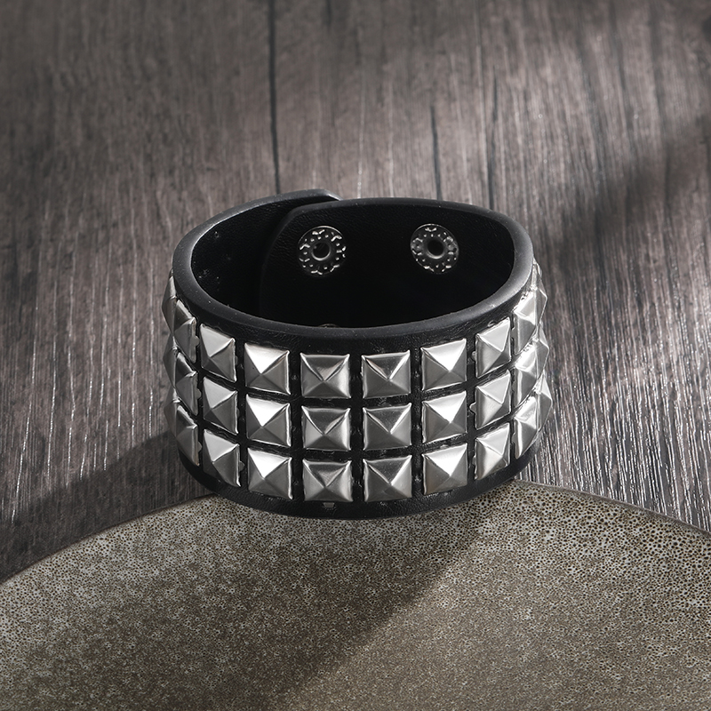Unique 1/2/3 Row Cuspidal Spikes Rivet Stud Wide Cuff Leather Punk Gothic Rock Unisex Bangle Bracelets for Men Birthday Jewelry