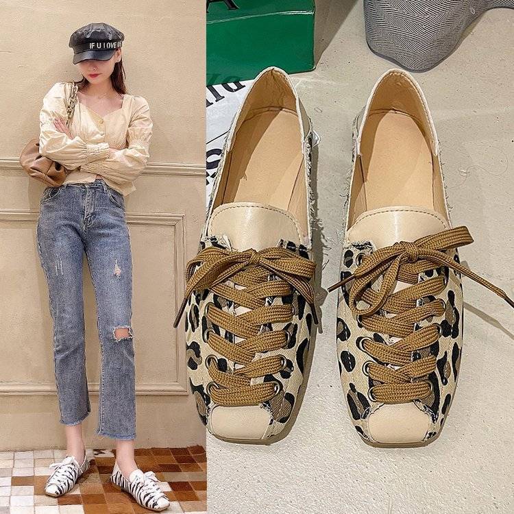 2021 Flat-bottomed Loafers Women Autumn New Flat-bottomed Leopard Casual Women Shoes Square Toe Lace-up Flats Single Shoes