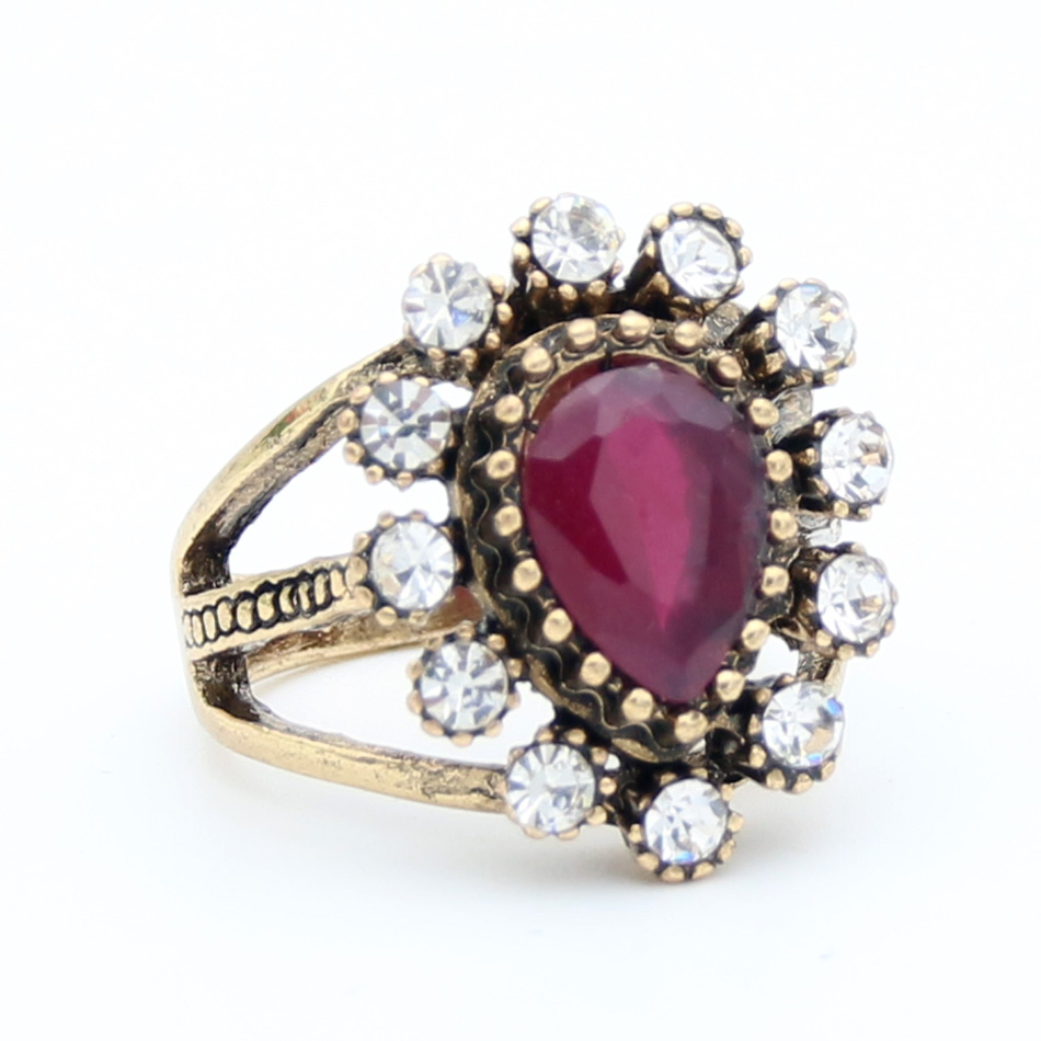 Exquisite Women Resin Water Drop Ring Antique Gold Color Hollow Broadside Flower Vintage Ring Arabia Bridal Wedding Jewelry