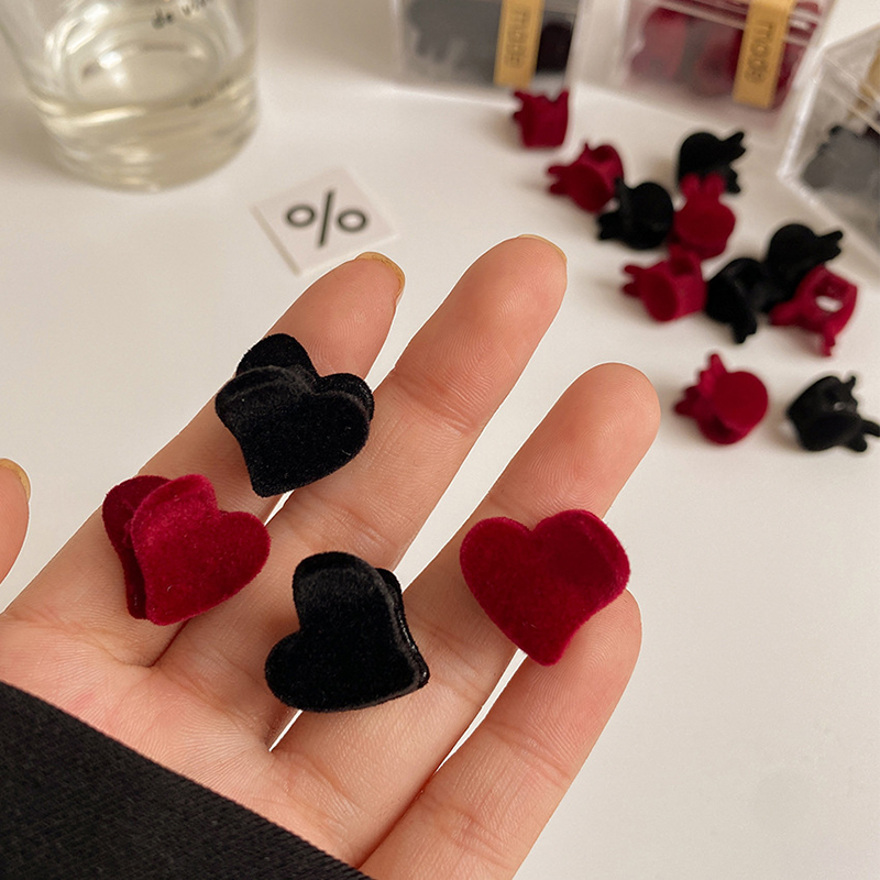 5-10Pcs Black Red Heart Flower Matte Small Hair Claws Mini Velvet Girls Clips Kids Hair Accessories Styling Hairpins Tool Women
