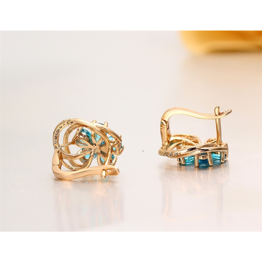 New Five Petal Flower Paved Pear Light Blue Crystals Yellow Gold Color D Huggie Hoop Earrings for Women Jewelry Pendientes Aros