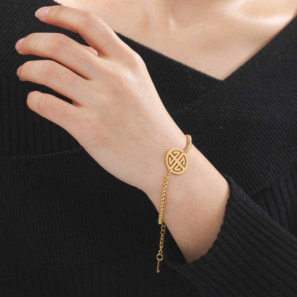 Skyrim Geometric Men Women's Bracelets on Hand Amulet Fortune Lucky Chain Bracelets Stainless Steel Jewelry 2024 Trend Gifts