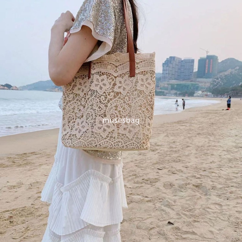 High quality women's designer leisure large capacity spring/summer new grass woven bag lace bucket mother child hollow beach bag cross-border hot
